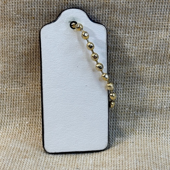 Coach Cream/Off white Leather Hang Tag - Picture 3 of 3